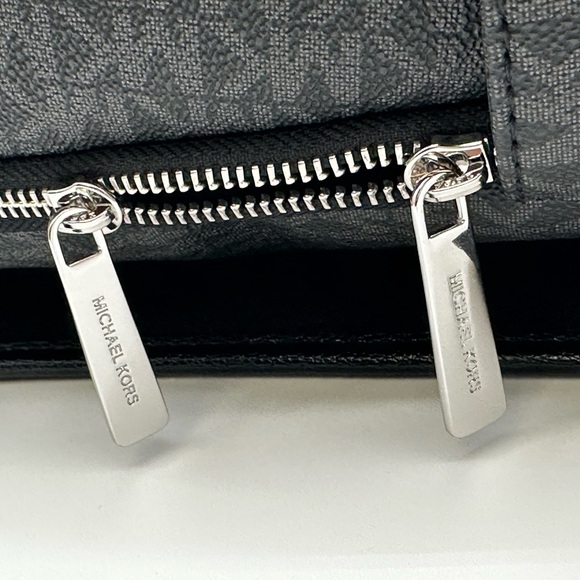 MICHAEL KORS Black Signature Large Backpack - Picture 12 of 14